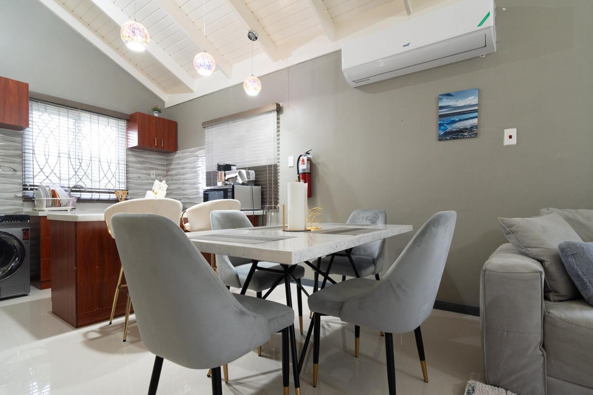 Sky View Villas @ Edmund Ridge Estate Montego Bay Luaran gambar